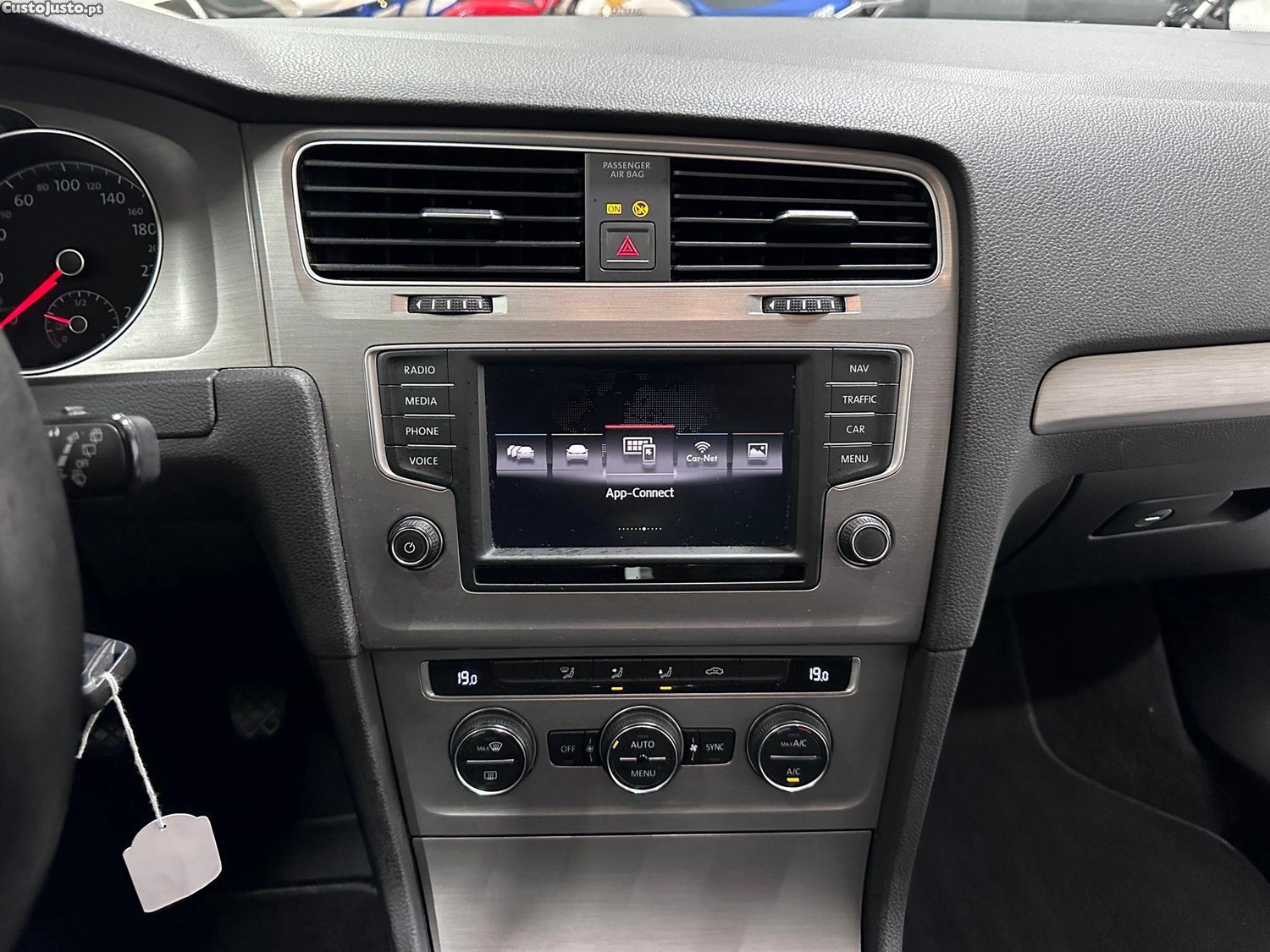 Volkswagen Golf Variant 1.6 TDi BlueMotion Confortline — fotografia 16