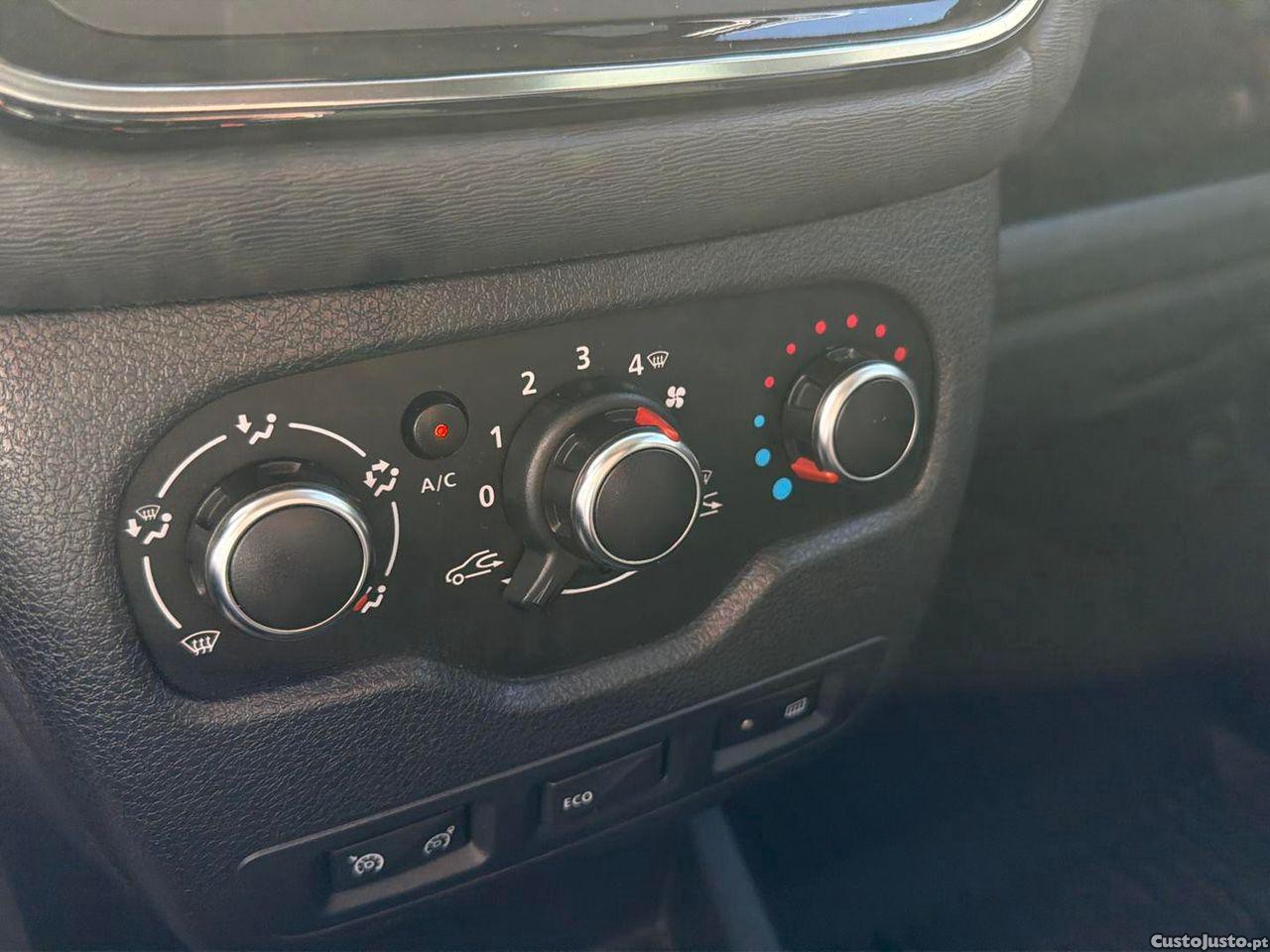 Dacia Lodgy 1.2 TCe Confort 7L — fotografia 9