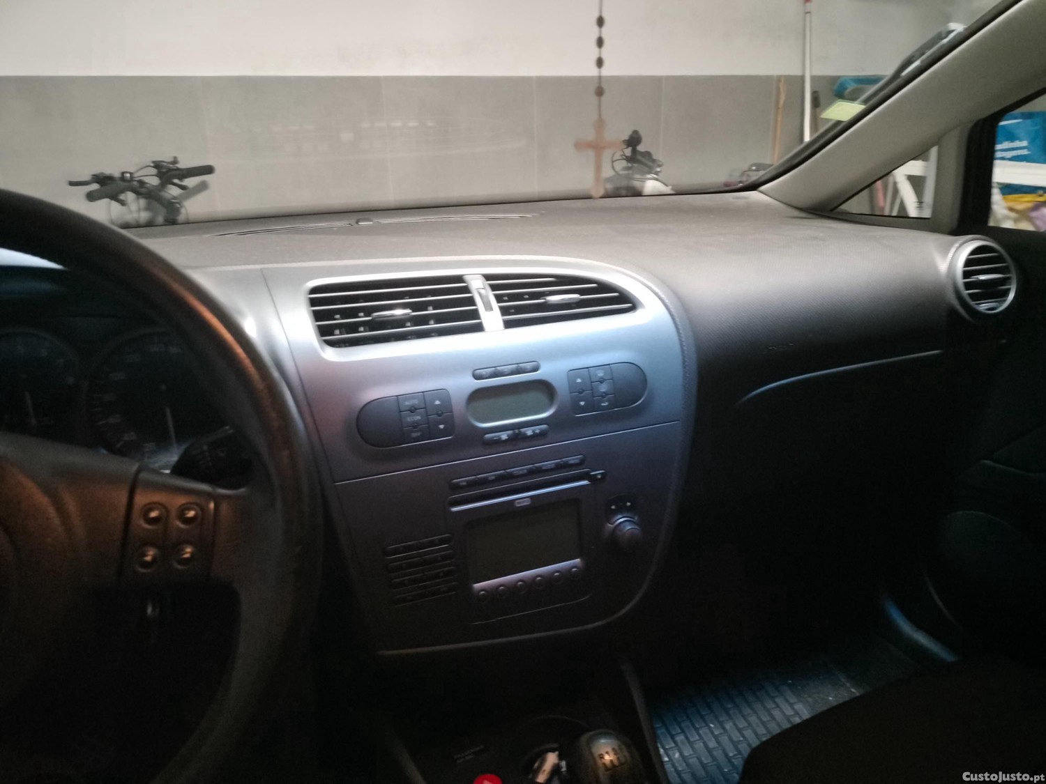 SEAT Leon TSI — fotografia 5