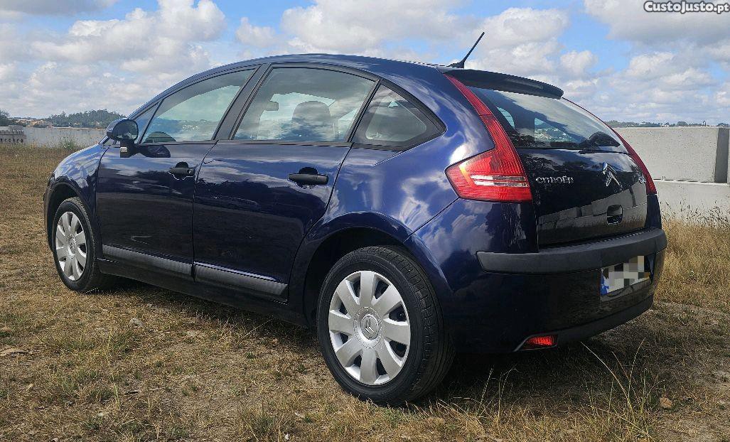 Citroën C4 1.6 HDi SX — fotografia 9