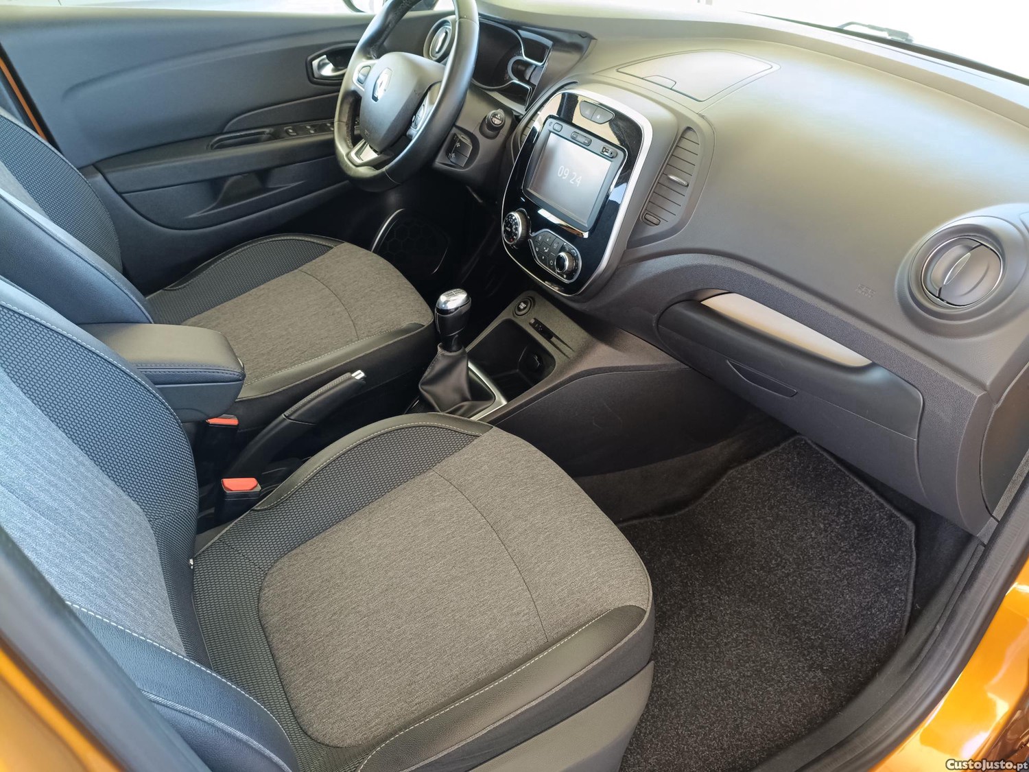 Renault Captur I Phase 2 0.9 TCe 90cv Energy Intens — fotografia 17