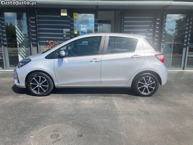 Toyota Yaris 1.0 VVT-i Comfort — fotografia 27