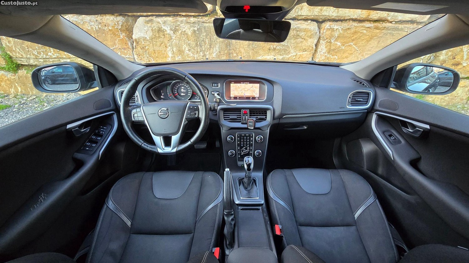 Volvo V40 2.0 D2 Momentum Geartronic — fotografia 22