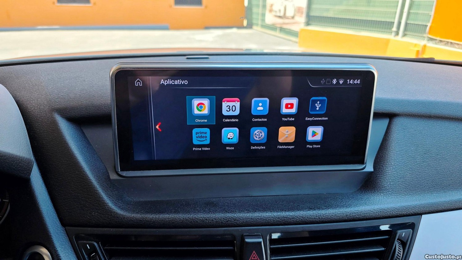 BMW X1 18 d sDrive — fotografia 4