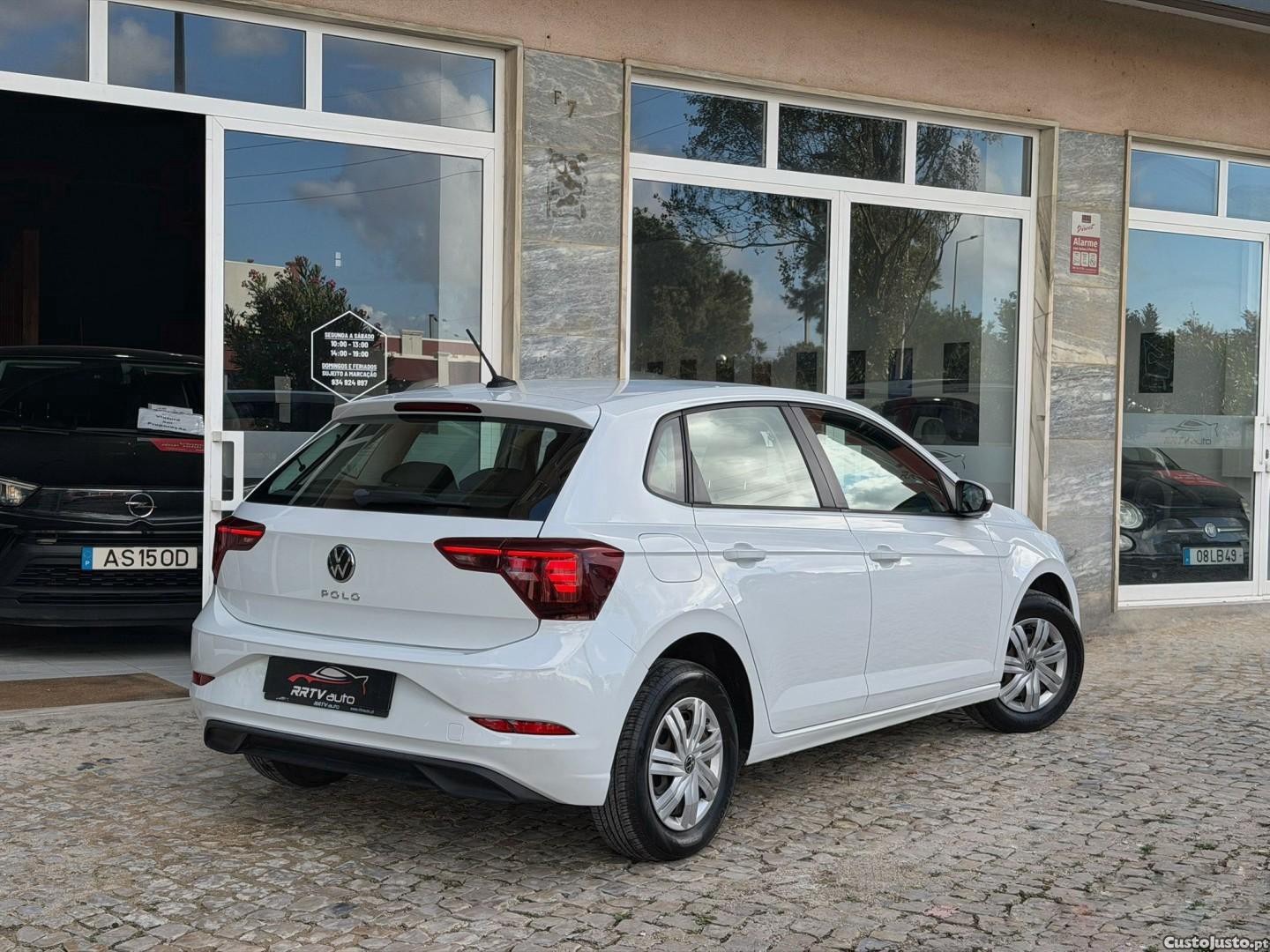 Volkswagen Polo 1.0 Confortline — fotografia 12