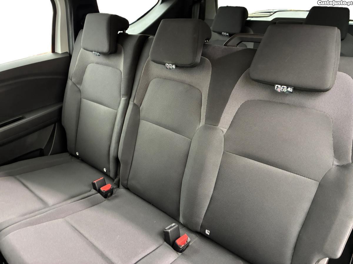 Dacia Jogger 1.0 TCe Essential 7L — fotografia 3