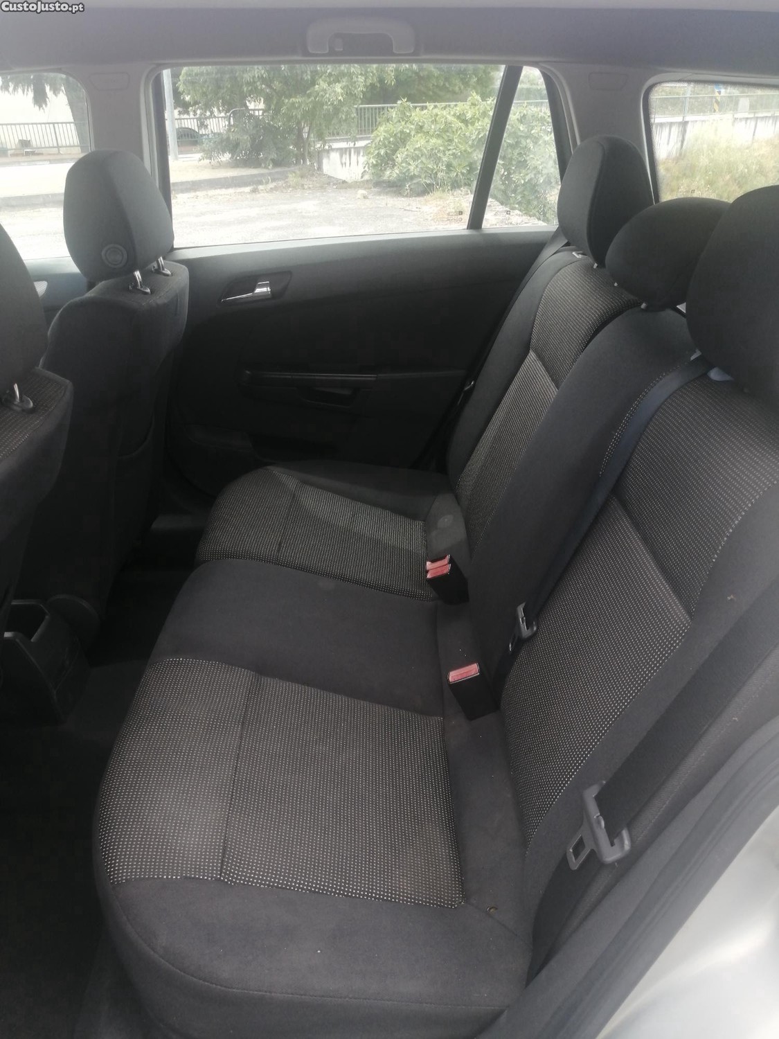 Opel Astra 1.3cdti — fotografia 6