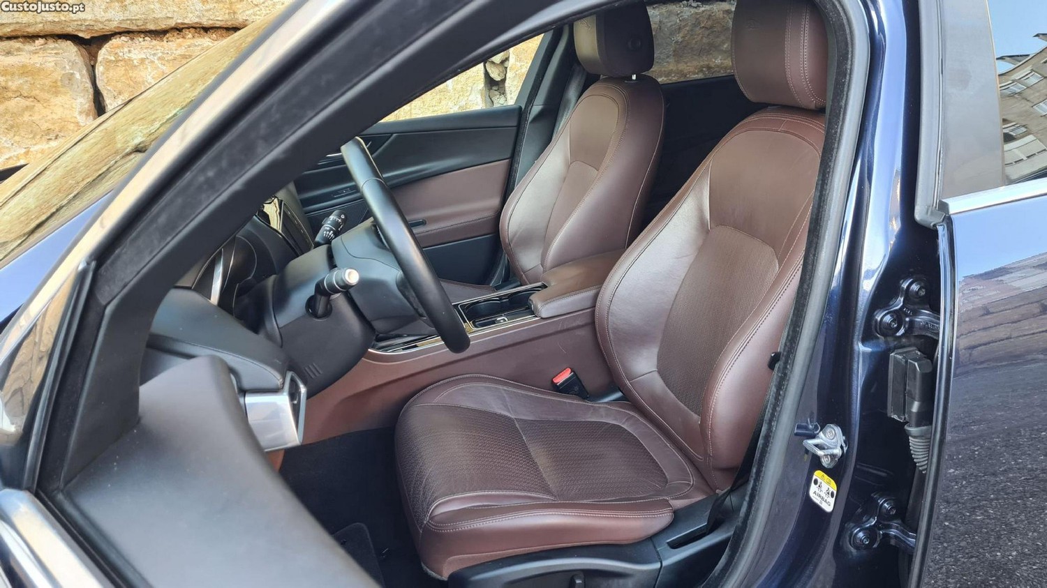 Jaguar XE 2.0 D Prestige — fotografia 4