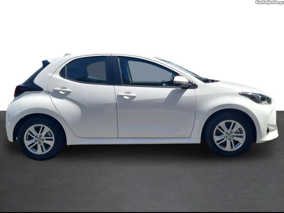 Toyota Yaris 1.5 HDF Comfort Plus — fotografia 4