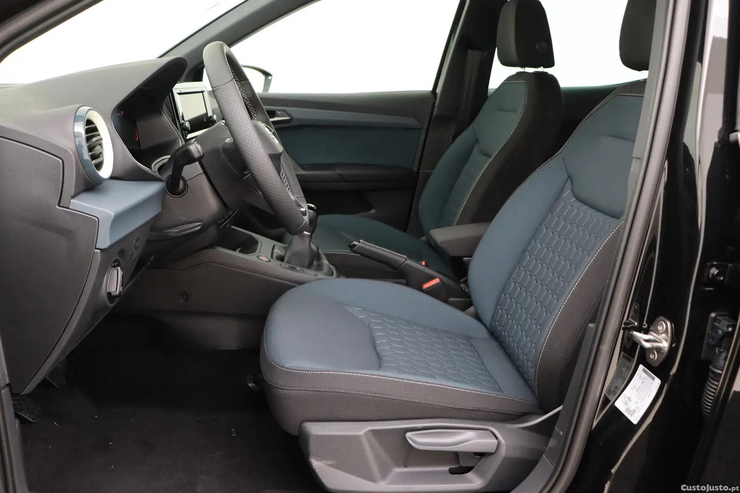 SEAT Arona Play Plus — fotografia 6