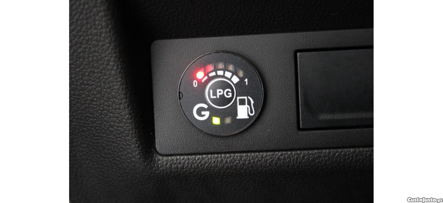 Renault Captur 1.0 TCe Techno Bi-Fuel — fotografia 11