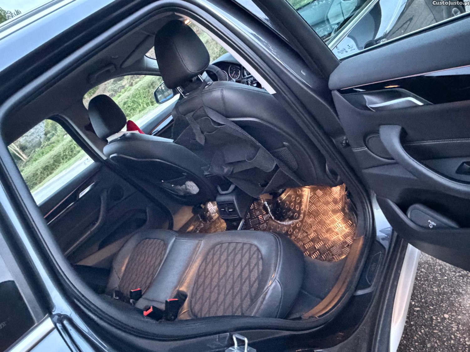 BMW X1 Sdrive16d — fotografia 5