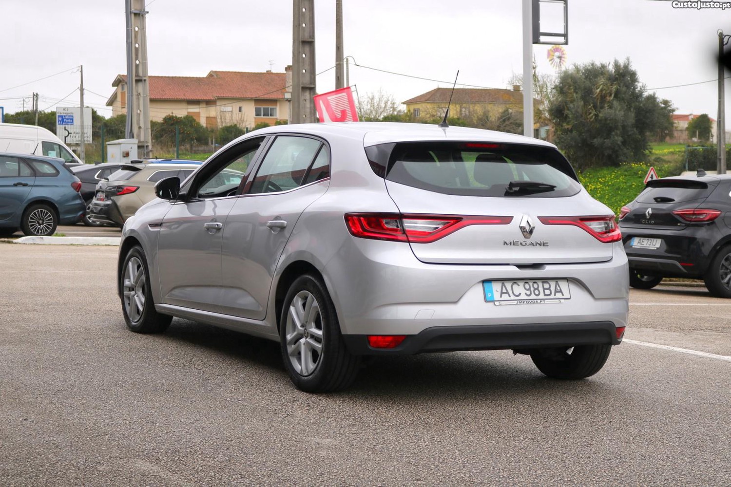 Renault Mégane 1.5 Blue DCI Zen — fotografia 50