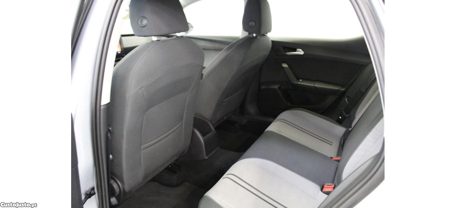 SEAT Leon 1.0 TSI Style 110cv — fotografia 15