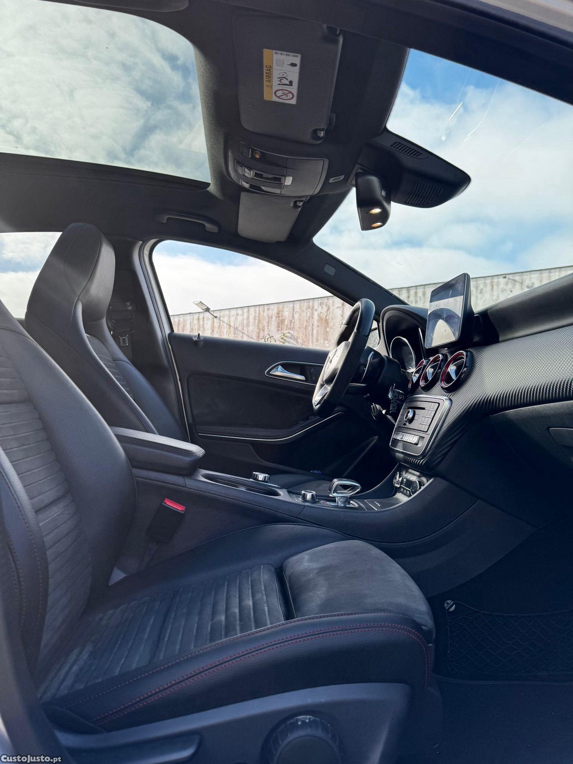 Mercedes-Benz A 45 AMG 381cv — fotografia 8