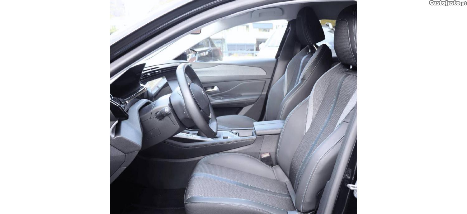 Peugeot 308 PureTech Allure 1.2 130cv — fotografia 7