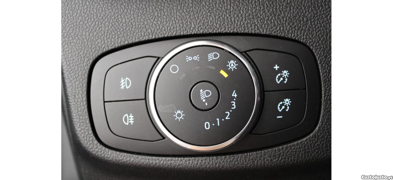 Ford Focus 1.0 EcoBoost MHEV ST-Line X — fotografia 5