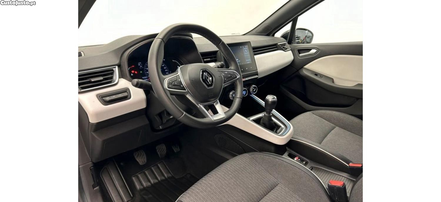 Renault Clio 1.0 Tce Techno — fotografia 8