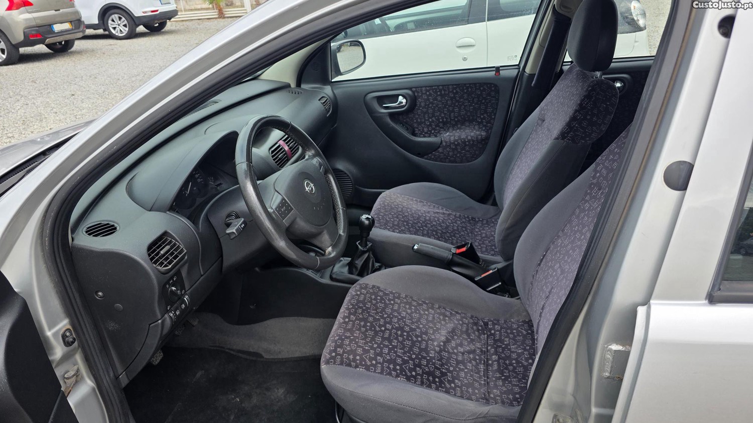Opel Corsa C 1.2 16V 75cv — fotografia 7