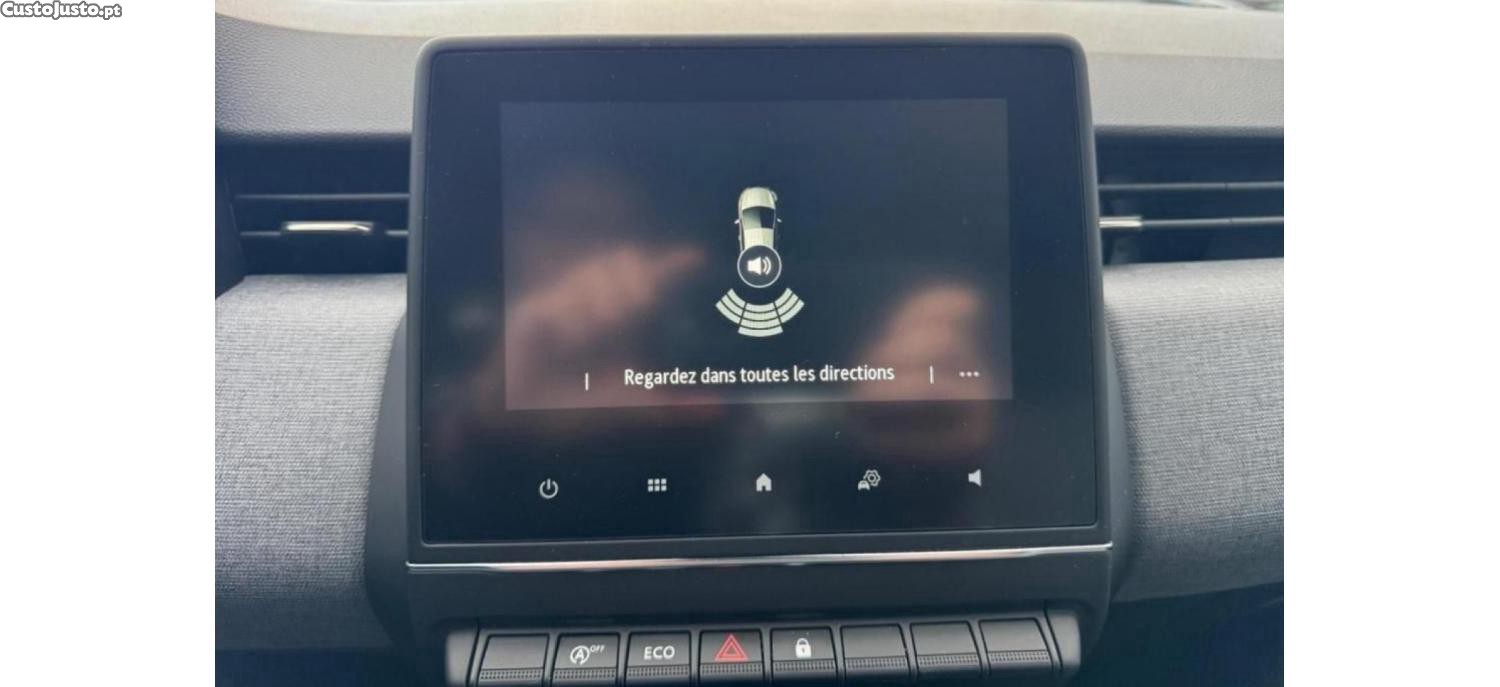 Renault Clio 1.0 Tce Evolution — fotografia 3