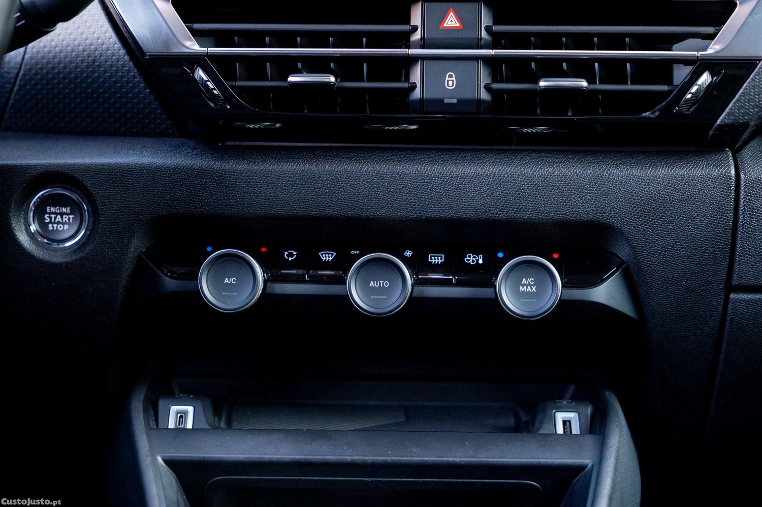 Citroën e-C4 50 kWh Shine — fotografia 3