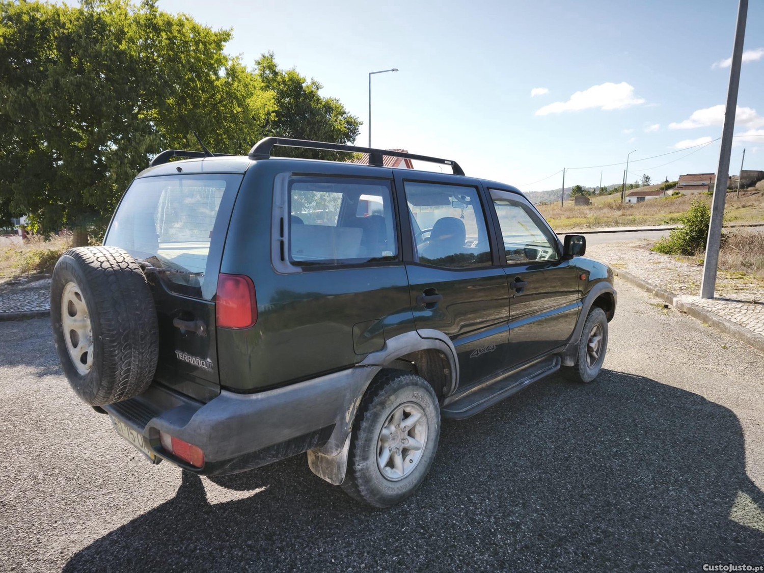 Nissan Terrano 2.7TDI — fotografia 4