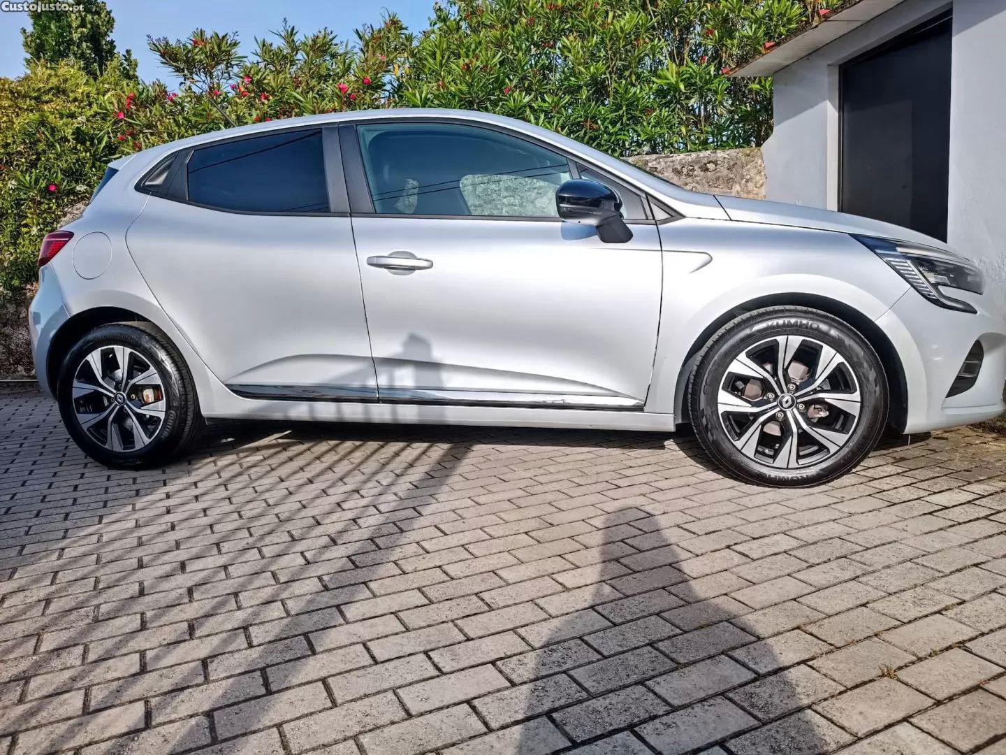 Renault Clio 1.0 tce evolution — fotografia 12