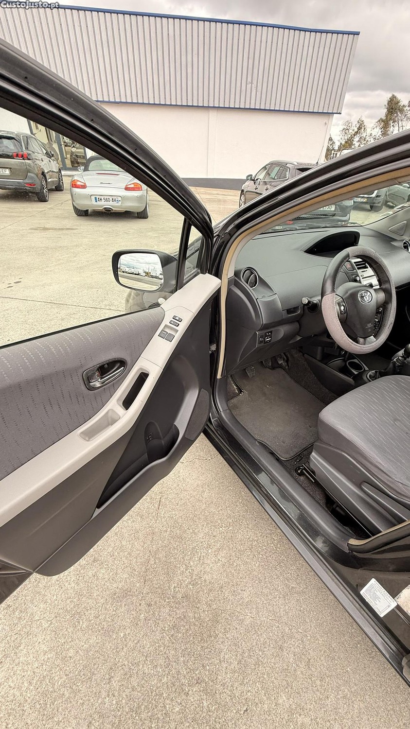 Toyota Yaris 1.4 D4D de 2009 — fotografia 9