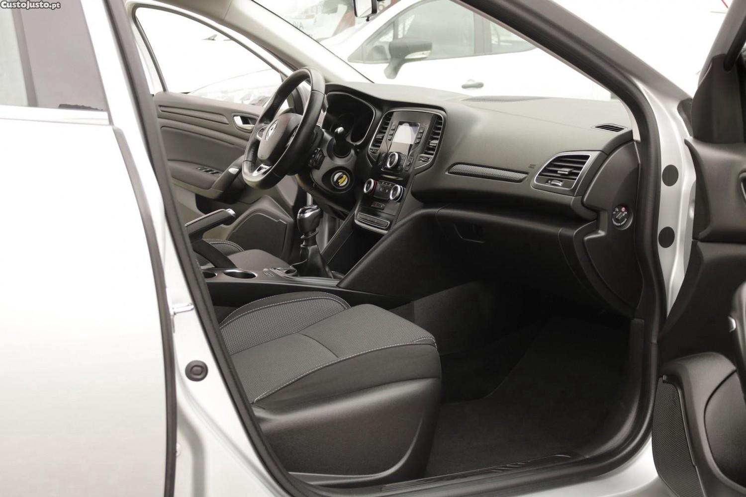 Renault Mégane 1.5 Blue DCI Zen — fotografia 41