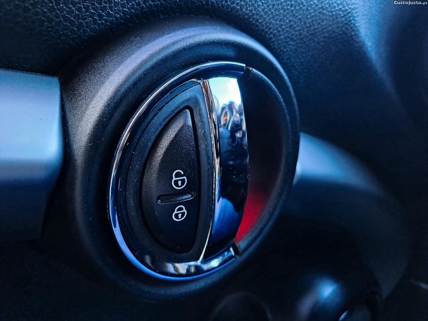 MINI Cooper 1.5D PACK JCW 116CV DIESEL 2015 — fotografia 7