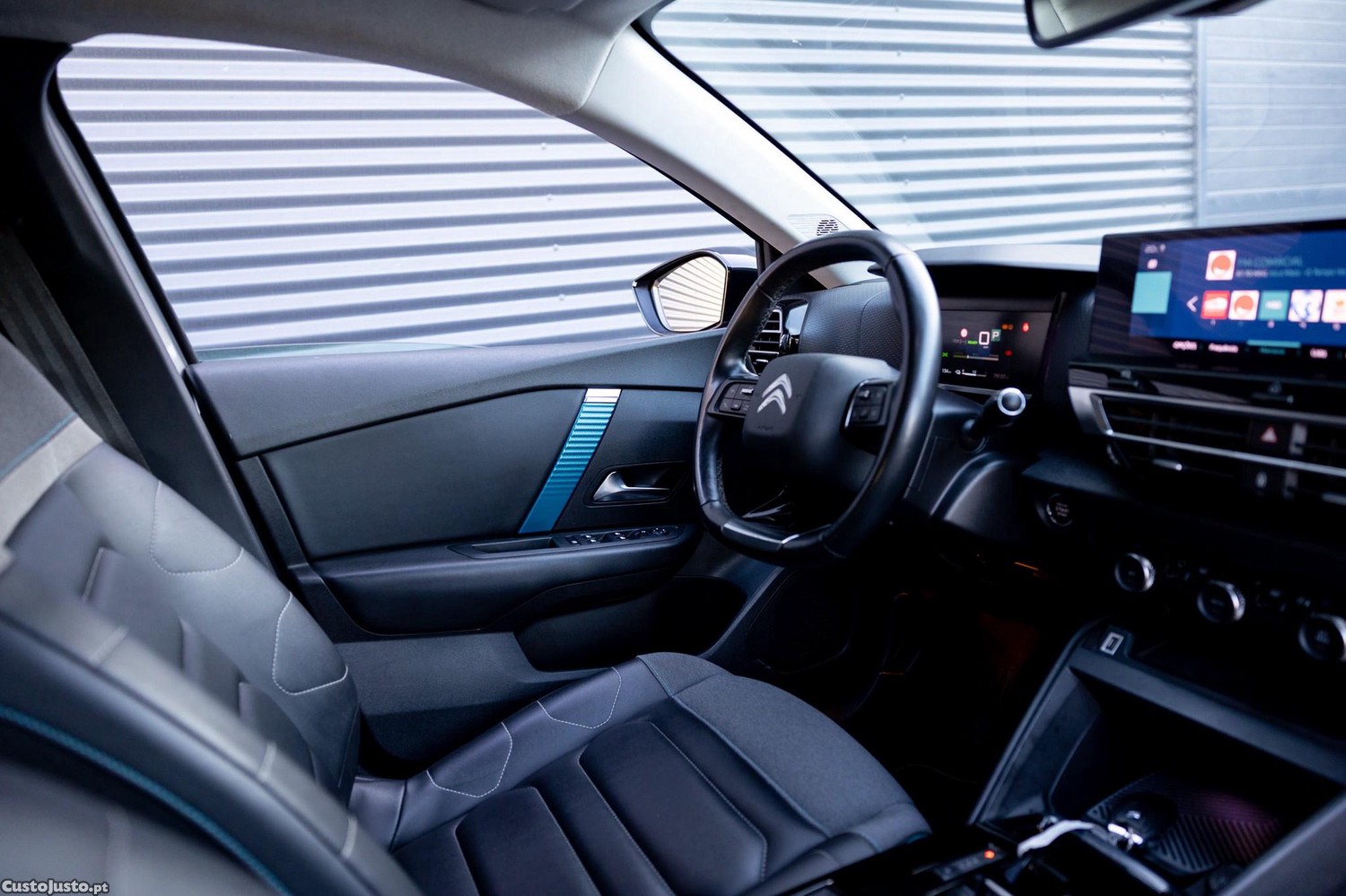 Citroën e-C4 50 kWh Shine — fotografia 19
