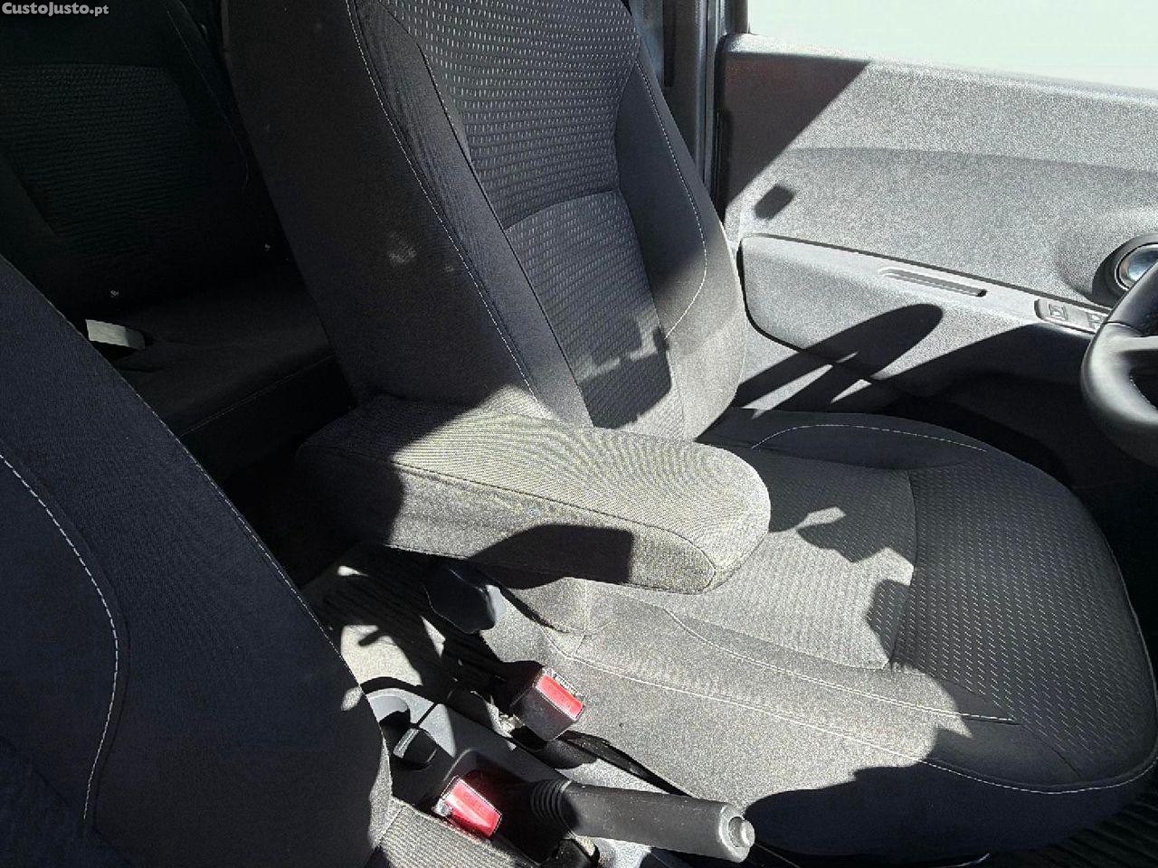 Dacia Lodgy 1.2 TCe Confort 7L — fotografia 7