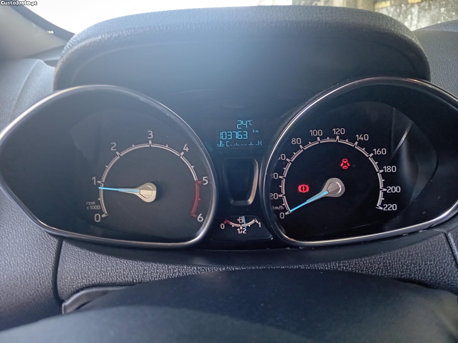 Ford EcoSport 1.5 diesel 2016 — fotografia 3