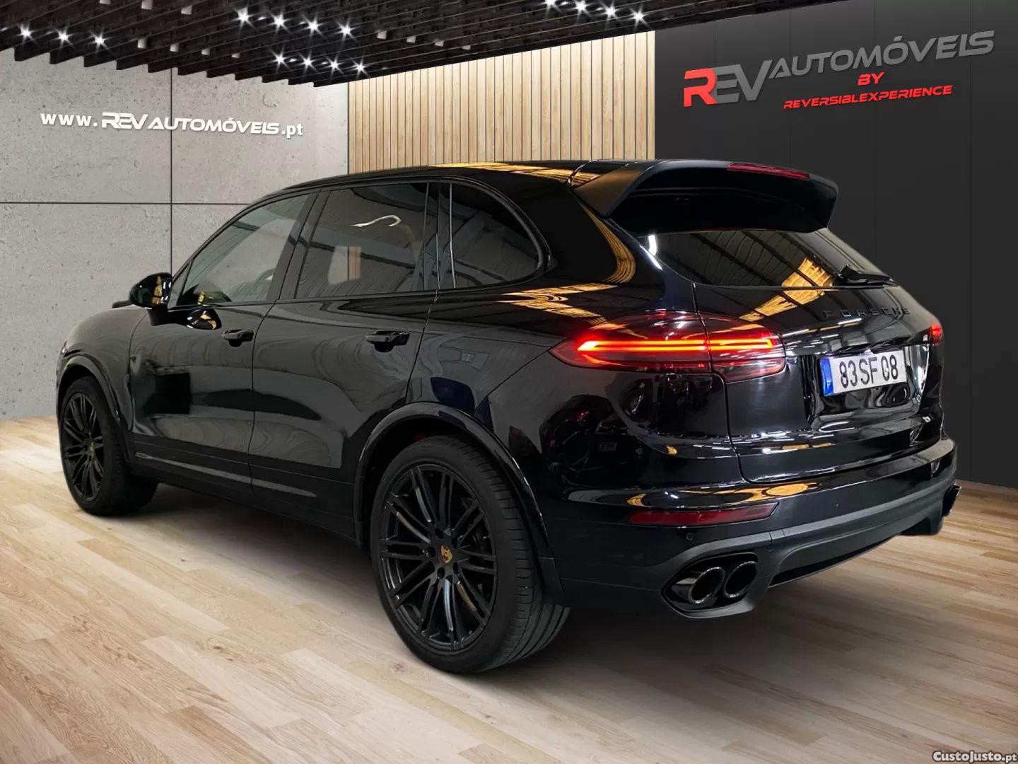 Porsche Cayenne Platinum edition — fotografia 17