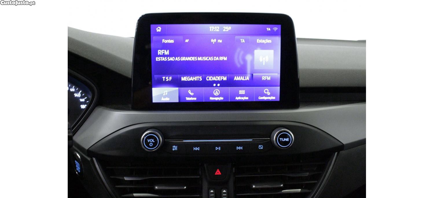 Ford Focus 1.0 EcoBoost 125cv MHEV ST-Line — fotografia 7
