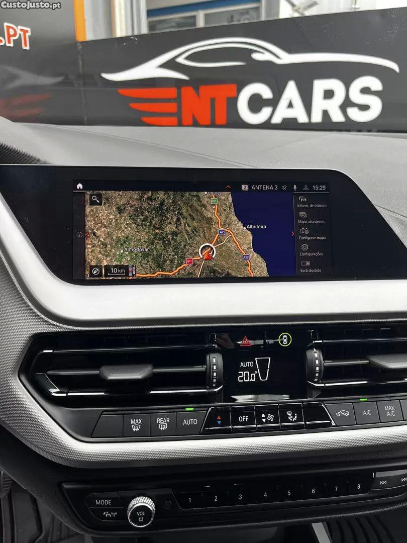 BMW 116 D corporate edition auto — fotografia 9