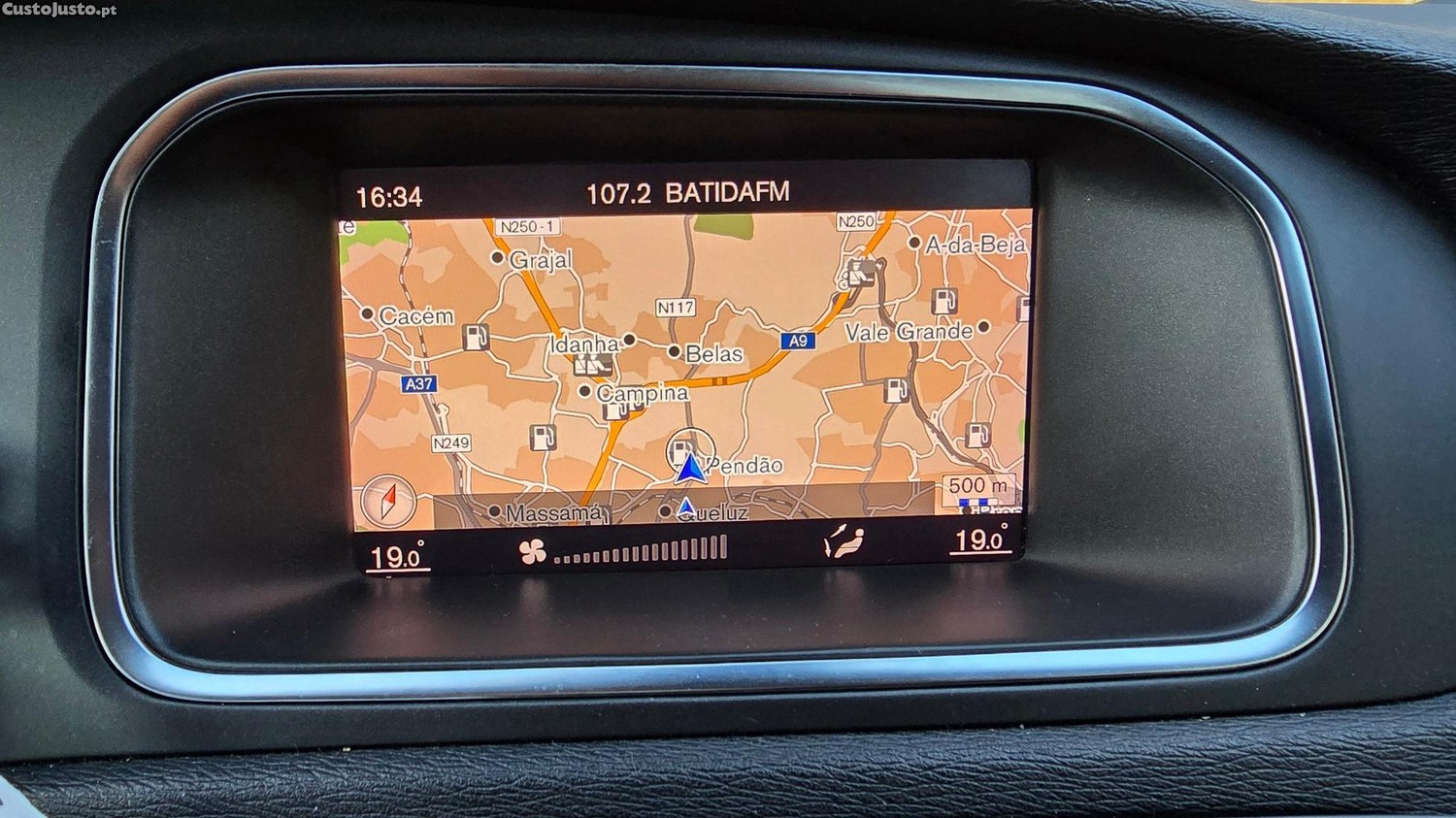 Volvo V40 2.0 D2 Momentum Geartronic — fotografia 13