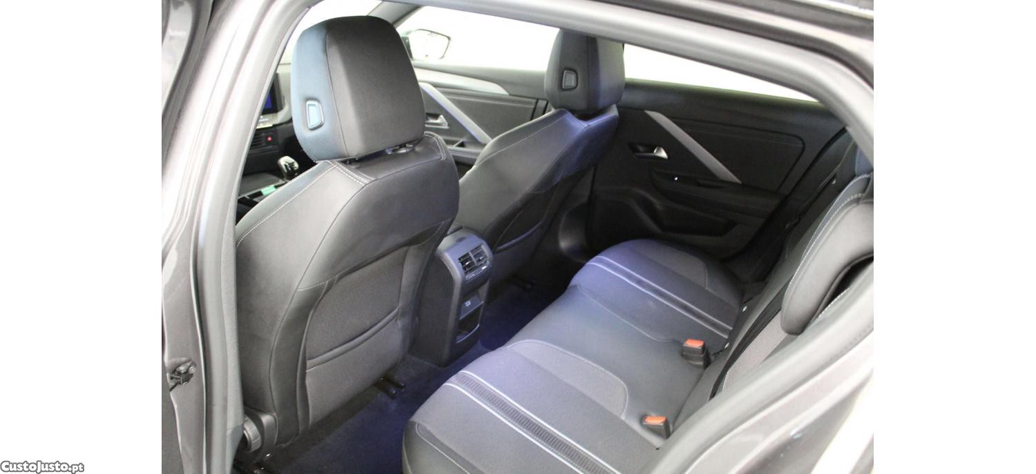 Opel Astra GS 1.2 T 130cv — fotografia 24