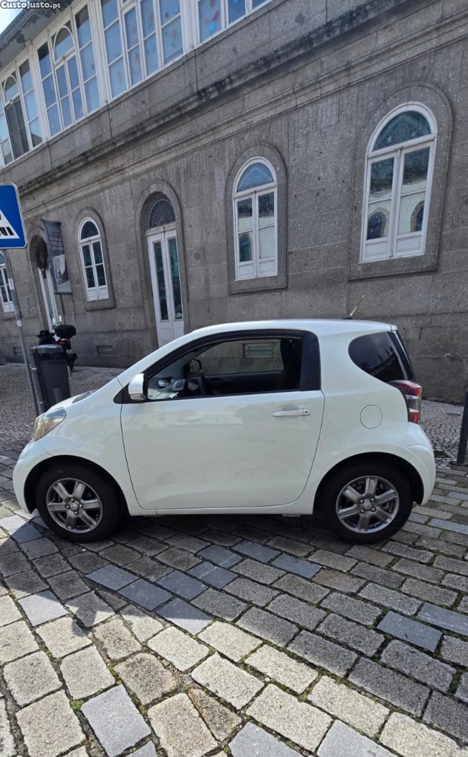 Toyota iQ 1.4  D4D - 10 — photo 4