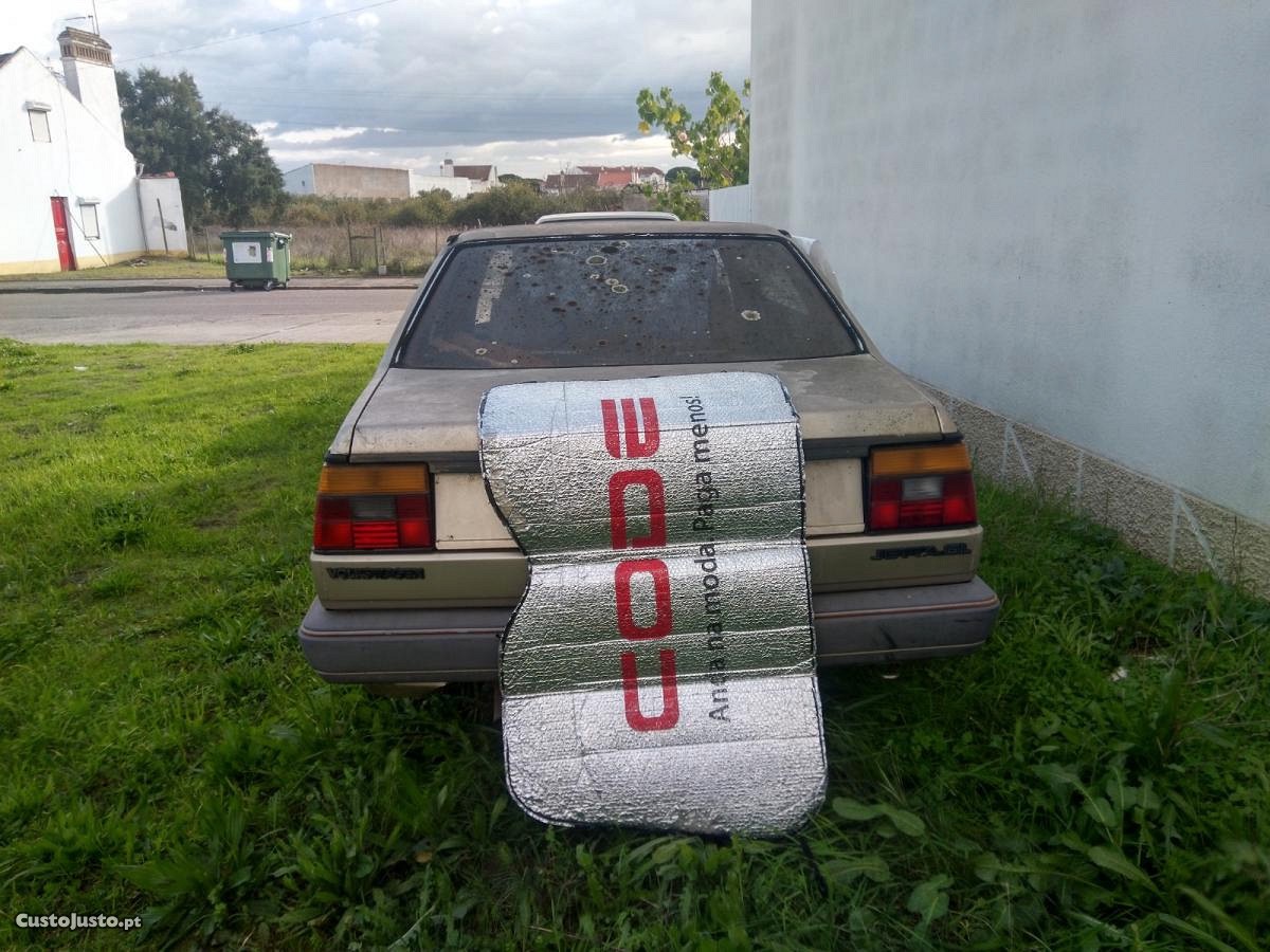 VW Jetta 5p — photo 3