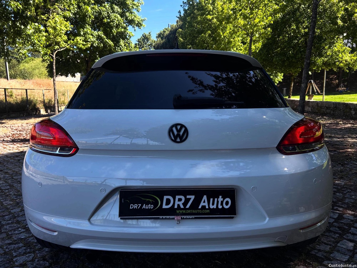 Volkswagen Scirocco 2.0 TDI SPORT 18 — fotografia 9