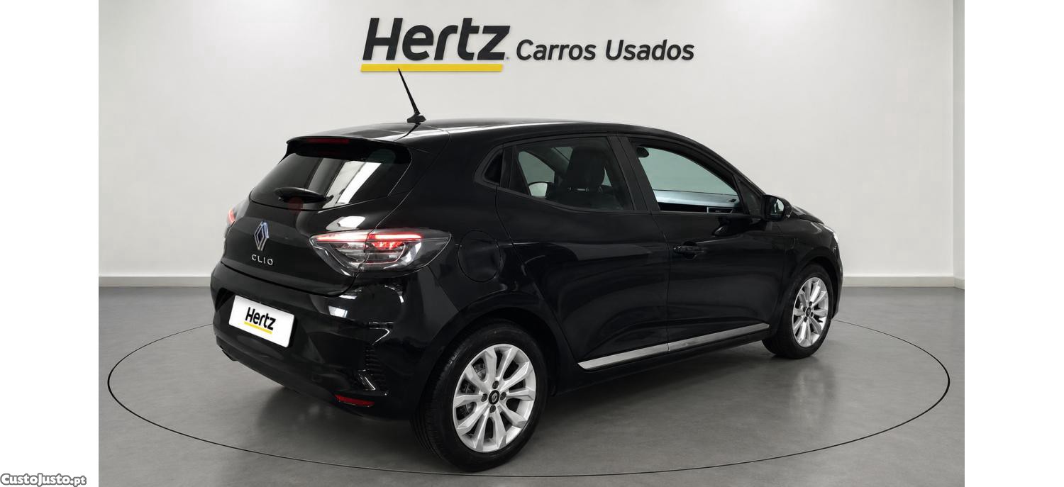 Renault Clio 1.0 Tce Evolution — fotografia 8