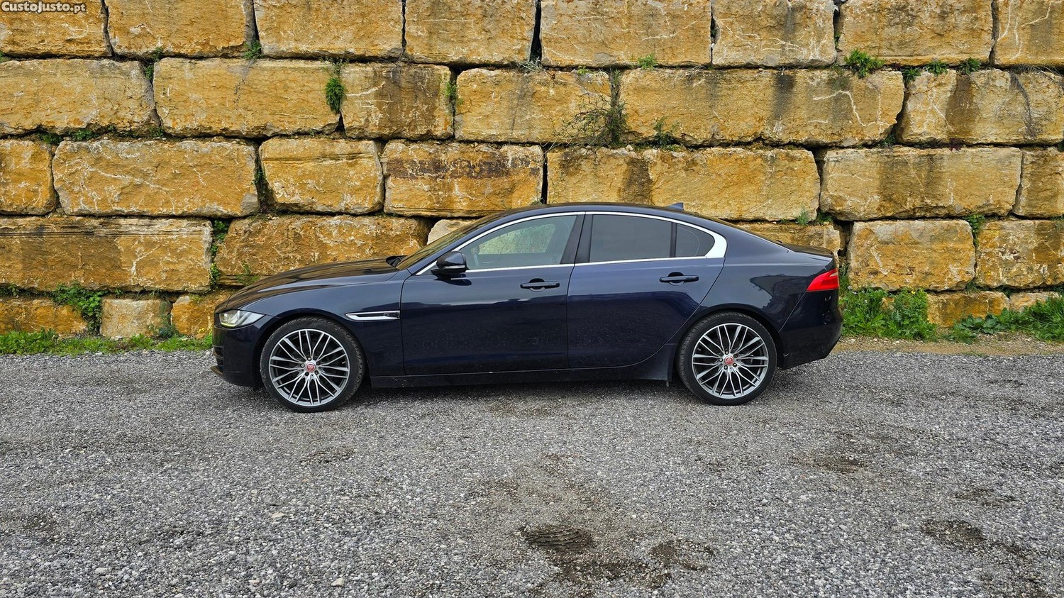 Jaguar XE 2.0 D Prestige — fotografia 28
