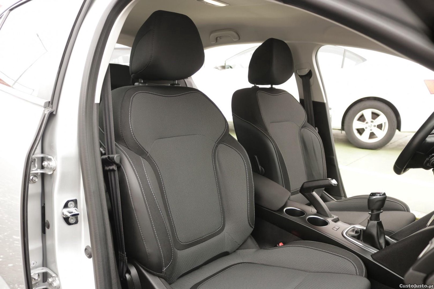 Renault Mégane 1.5 Blue DCI Zen — fotografia 39