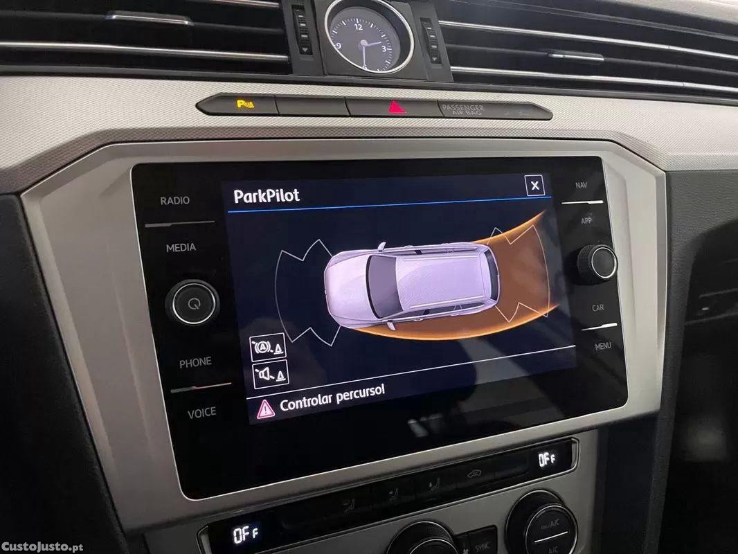Volkswagen Passat 2.0 tdi elegance dsg — fotografia 12