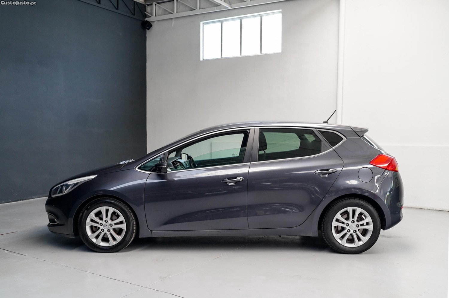 Kia Ceed 1.4 CRDi TX — fotografia 8
