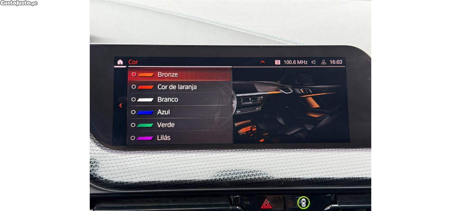 BMW 116 d Pack Desportivo M Auto — fotografia 5