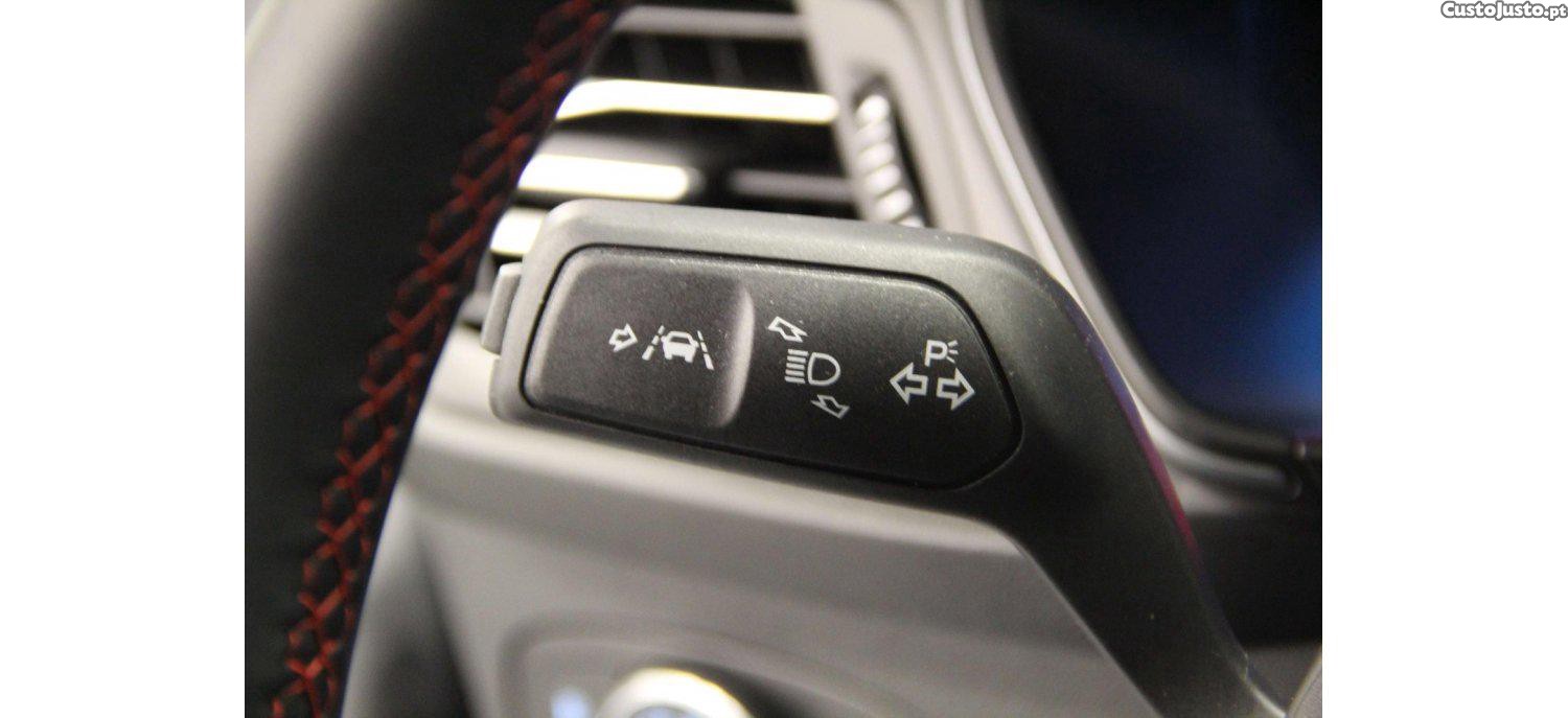 Ford Focus 1.0 EcoBoost 125cv MHEV ST-Line — fotografia 7