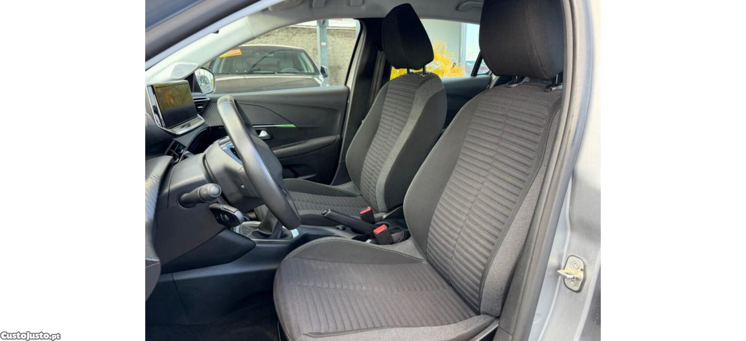 Peugeot 208 ActivePack 1.2Puretech 100cv — fotografia 11