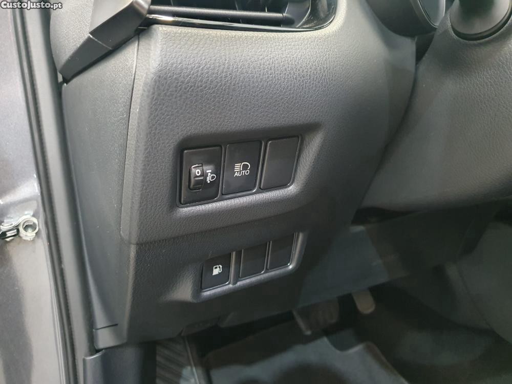 Toyota C-HR 1.8 Hybrid Exclusive — fotografia 11